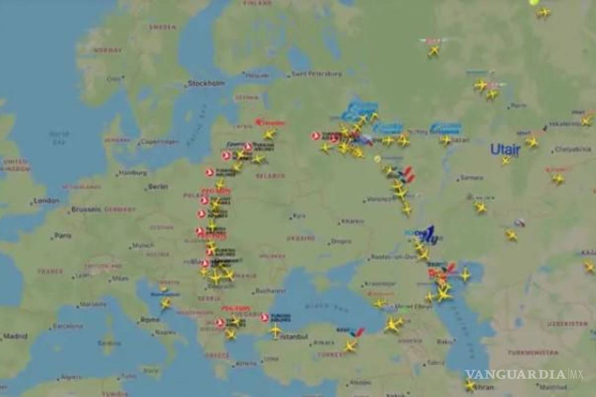 Dramático video muestra la gran cantidad de vuelos que salen de Rusia, tras orden de movilización de Putin
