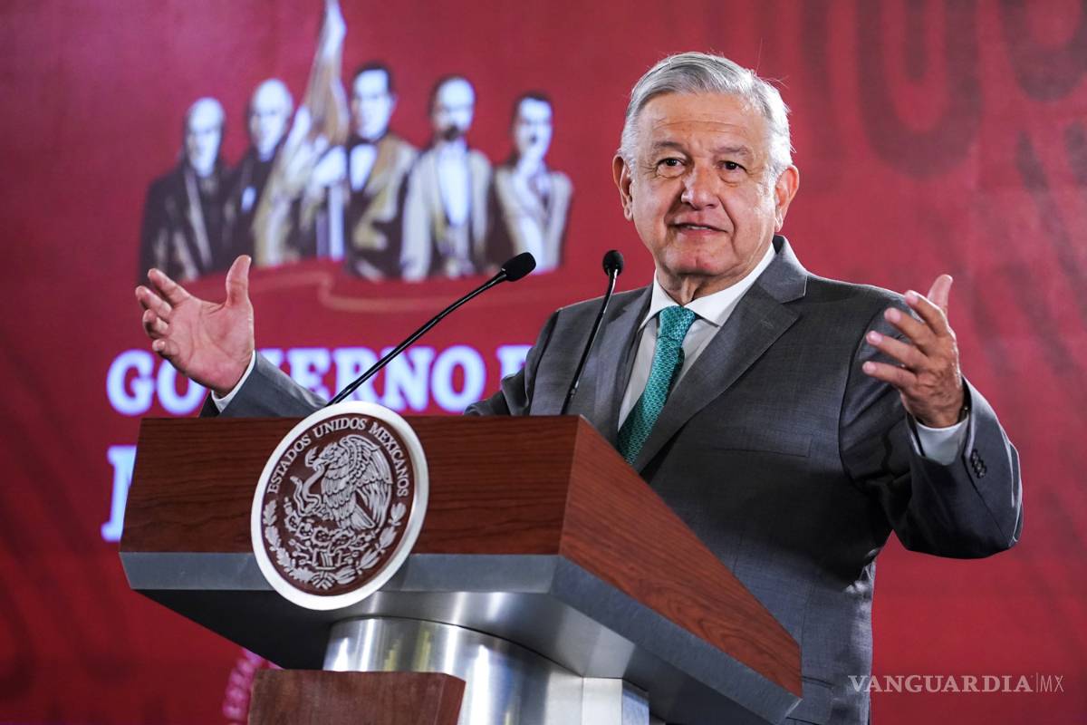 Pese a caída en precios de petróleo, AMLO seguirá con plan de refinación