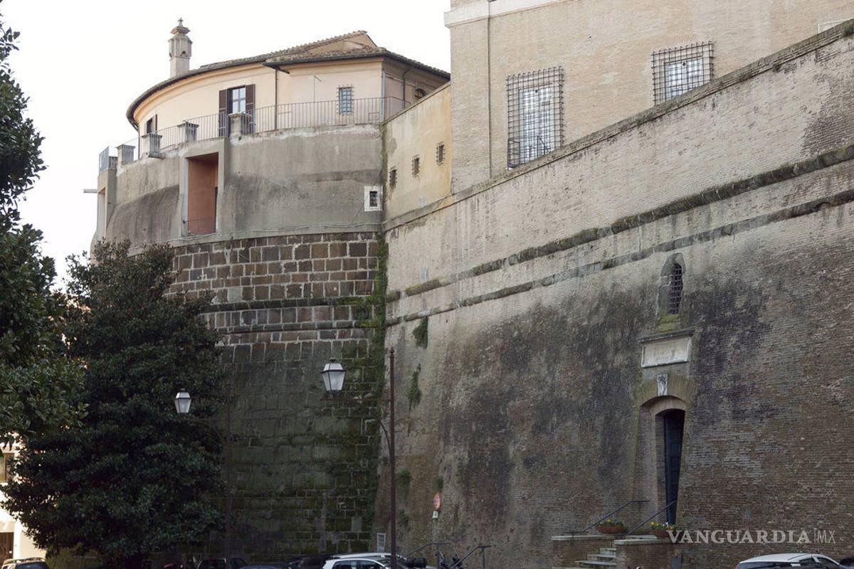 El Vaticano acusa al exdirector de su banco de malversación