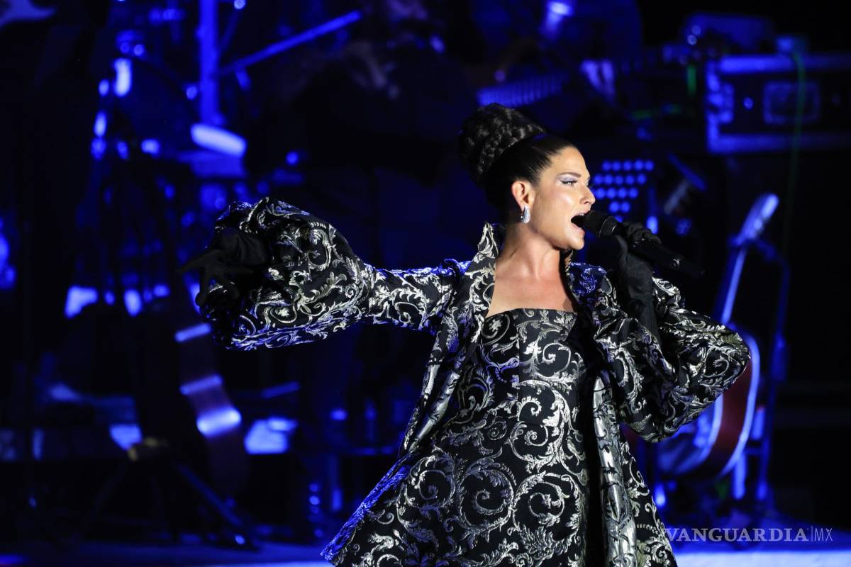Concierto de Natalia Jiménez cierra FINA 2025 con lleno en Las Maravillas