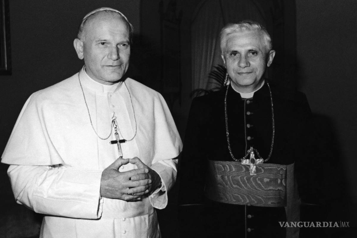 Mundo católico celebra el centenario del nacimiento de Juan Pablo II ensombrecida por pandemia del coronavirus