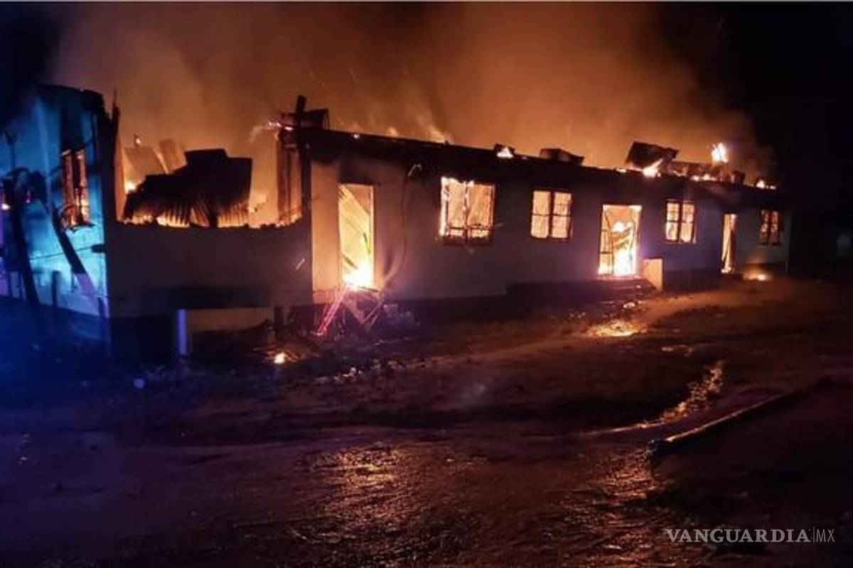 Jovencita causó incendio en dormitorio porque le quitaron su celular, 19 chicas murieron