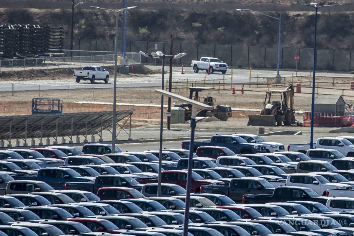 Ante aranceles de Donald Trump, suben autos de precio más en México que en EU