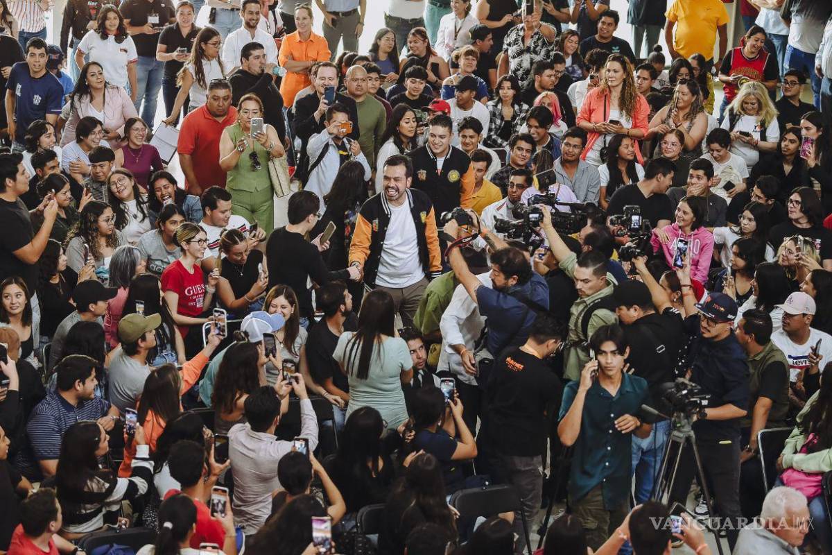 Álvarez Máynez asegura que ya rebasó a Xóchitl Gálvez