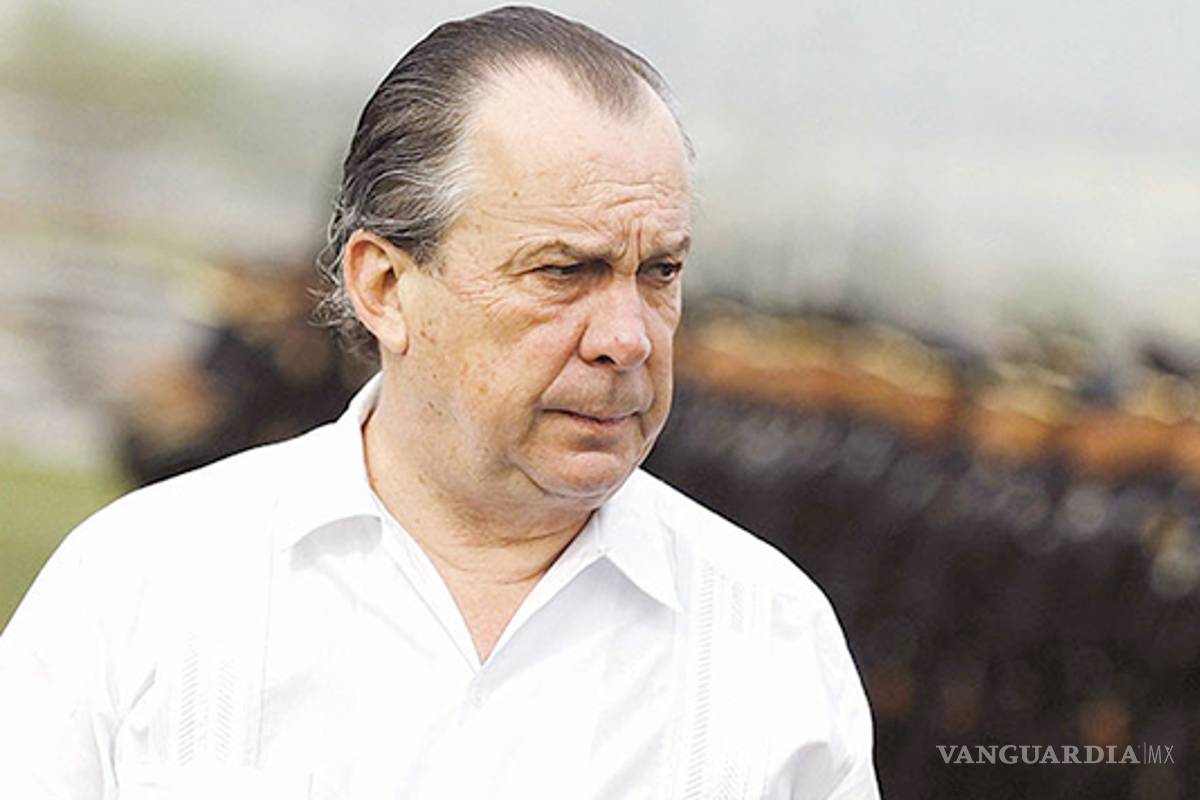 Que saquen a esa vieja loca, dice Mauricio Fernández de magistrada que lo multó