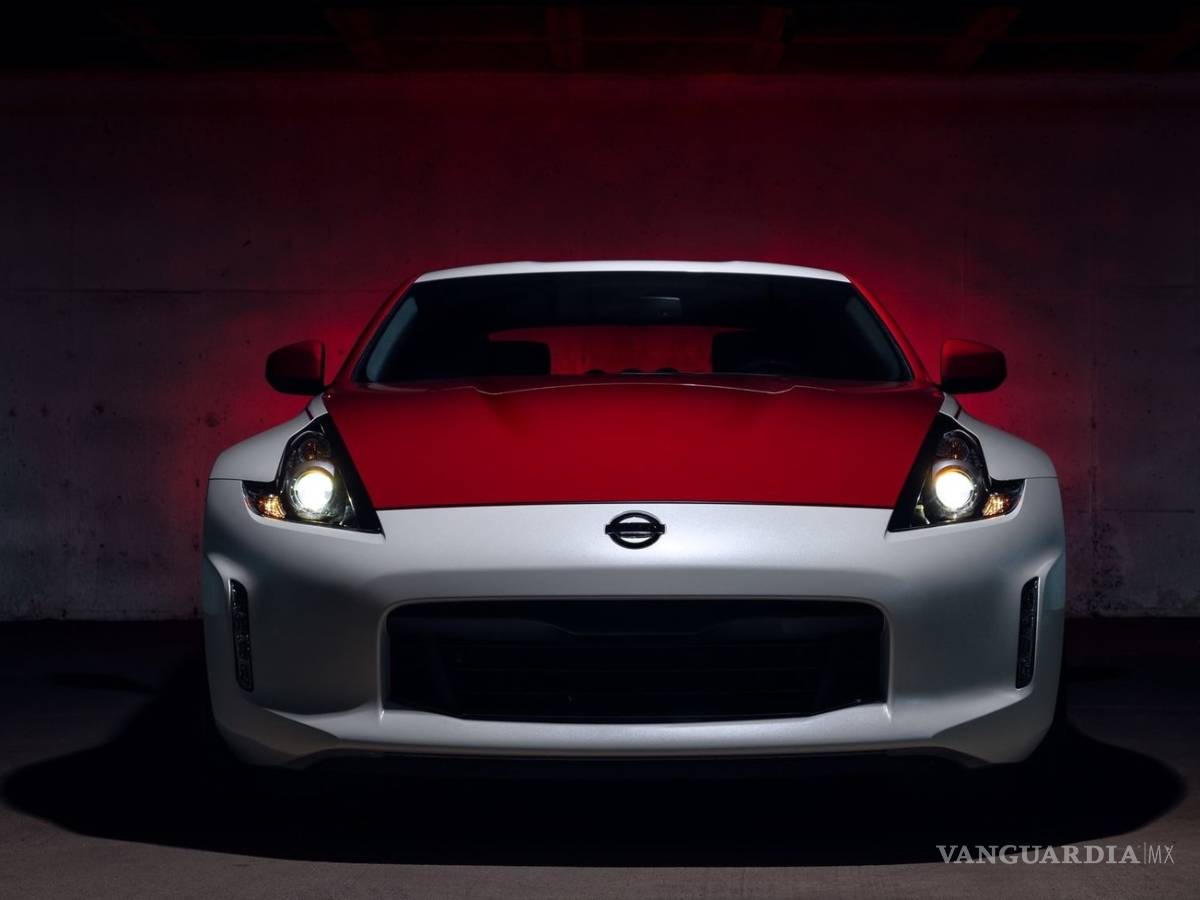 $!Nissan 370Z tendría sucesor con motor V6 biturbo y caja manual, el 400Z