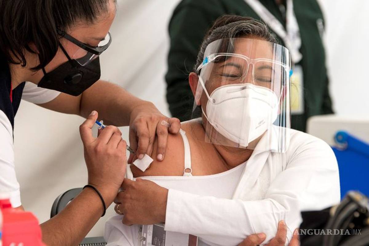 Otra vez ajustan meta de vacunación; hasta julio se aplicarán 80 millones de dosis