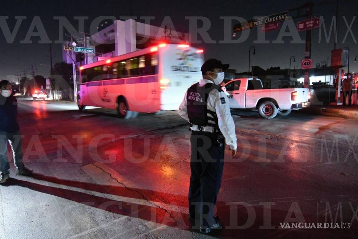 Truena transformador y deja sin luz a Zona Centro de Saltillo