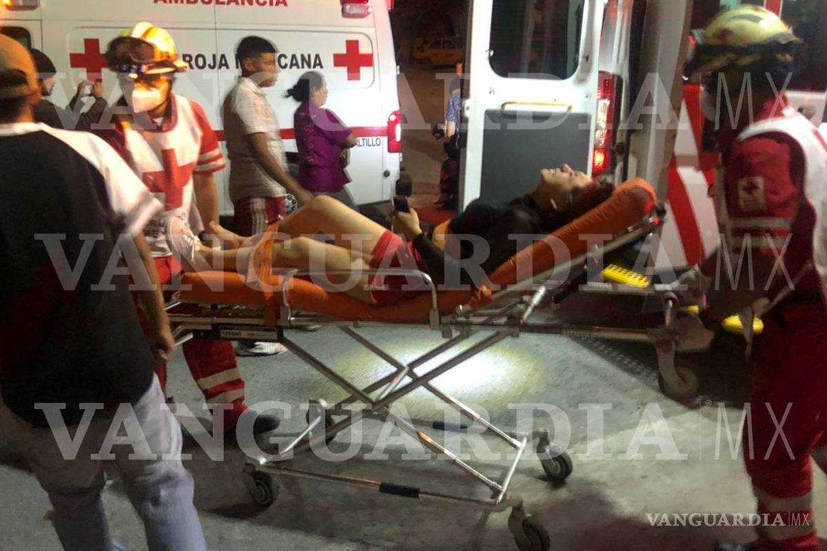 $!Supuestos policías intentan extorsionar a jóvenes y los atropellan, al sur de Saltillo