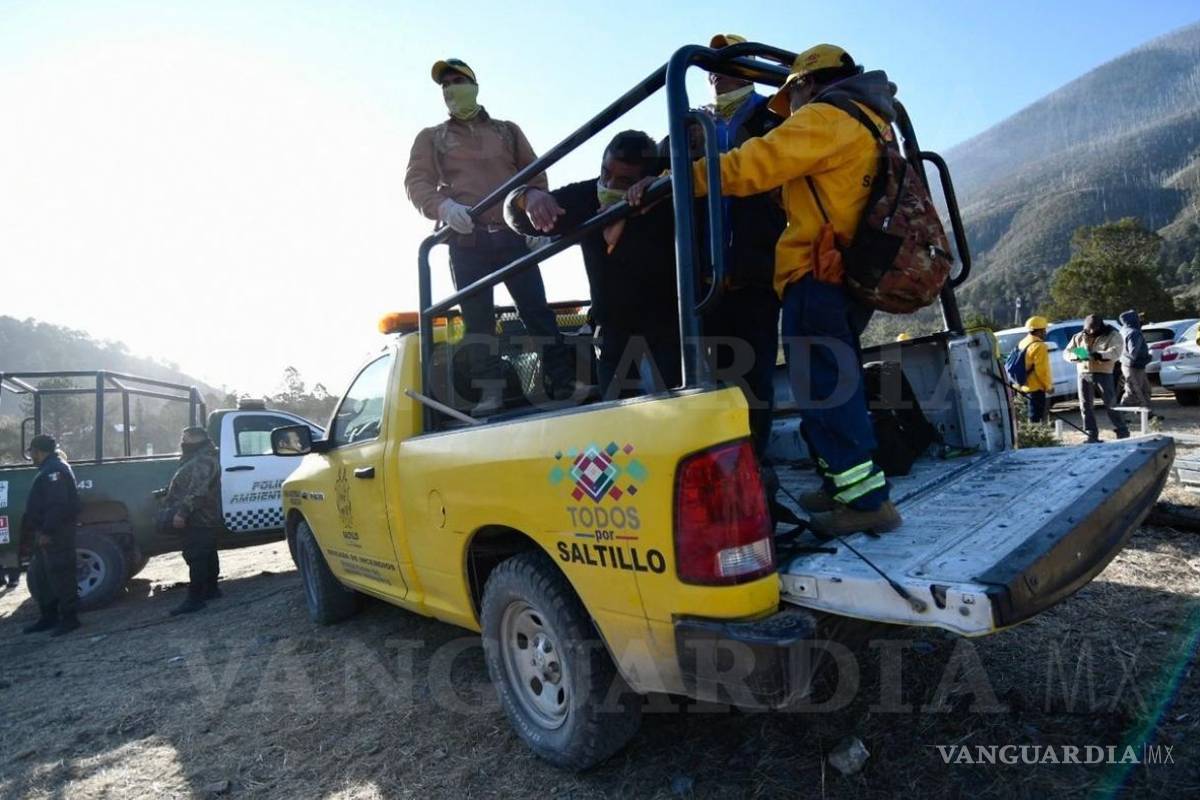Autoridades y voluntarios no paran: continúa combate por sofocar fuego en Sierra de Arteaga (fotogalería)