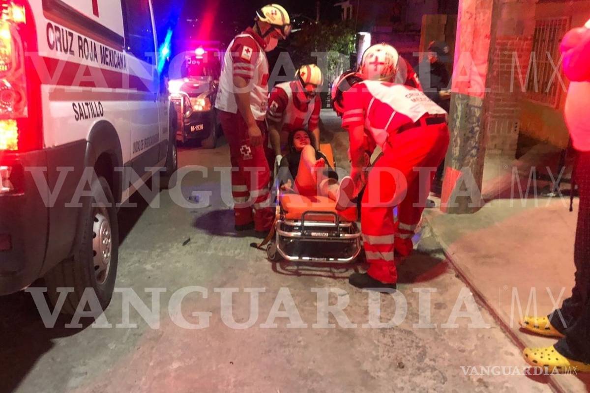 $!Supuestos policías intentan extorsionar a jóvenes y los atropellan, al sur de Saltillo