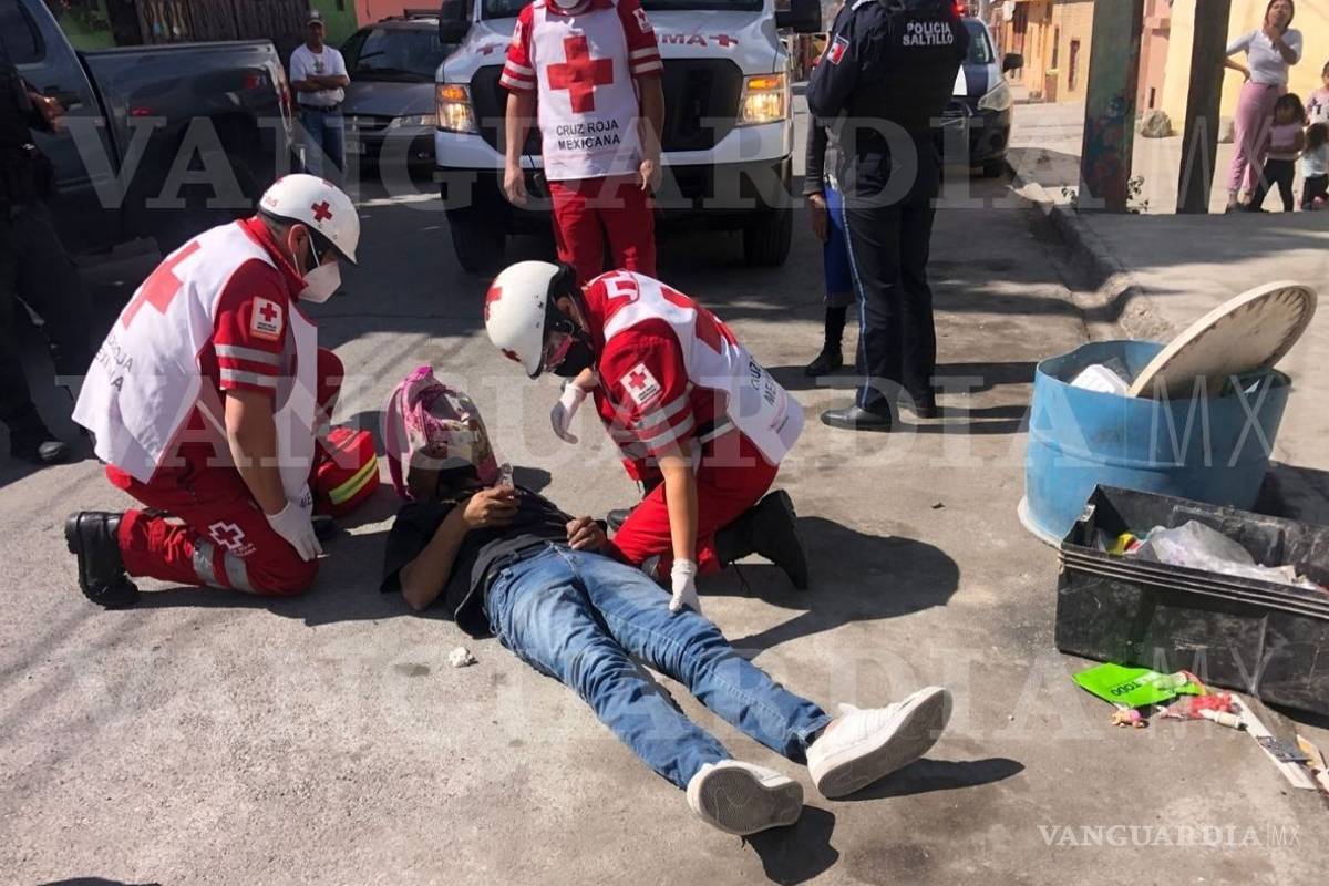 Golpean a hombre a batazos para quitarle laptop en Saltillo