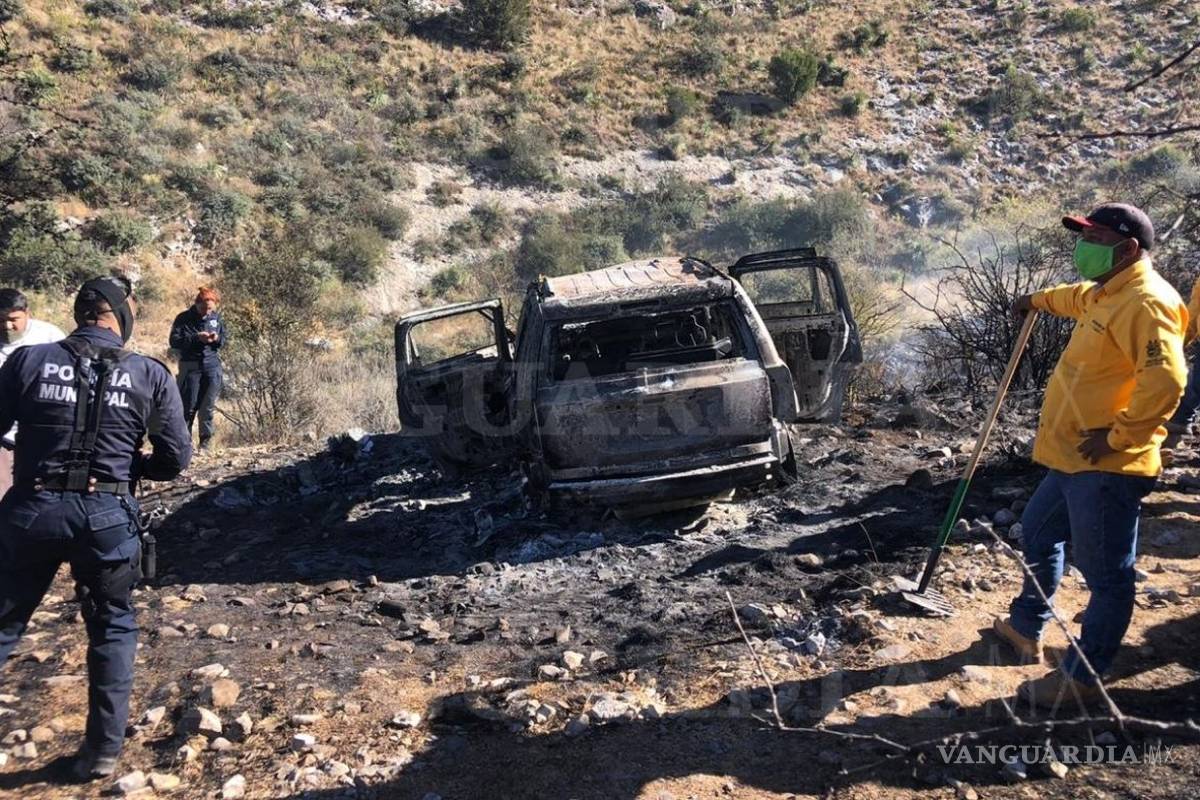 Camioneta provoca un incendio en la sierra de Zapalinamé, al oriente de Saltillo