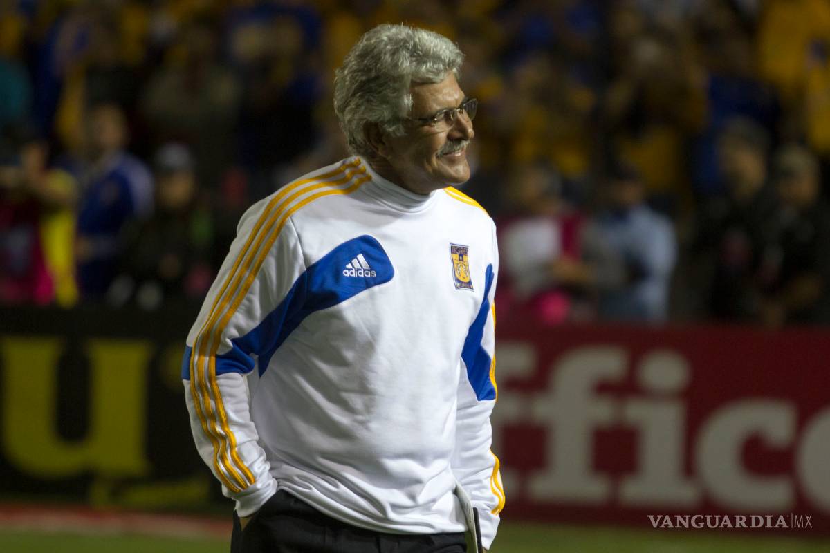 Vargas encontrará en Tigres el nivel de Chile, señala el Tuca