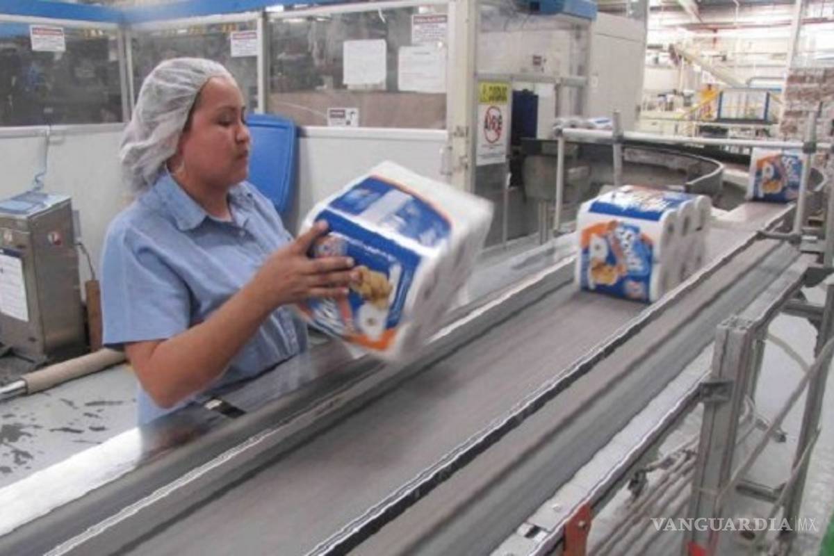 Reduce Kimberly-Clark 17.8% flujo por mayores gastos