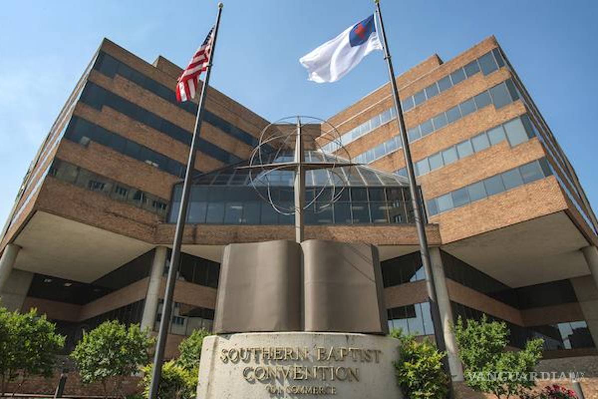 Investigan a la mayor iglesia protestante de EU, por supuestos abusos