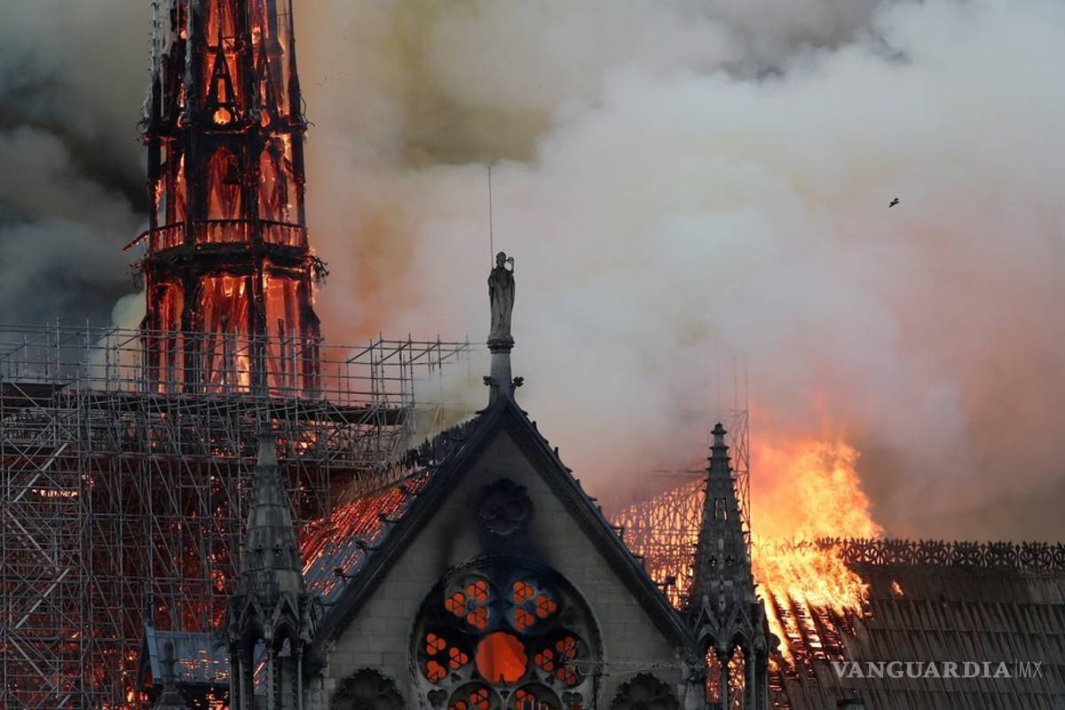 Apple promete donar dinero para la reconstrucción de Notre Dame