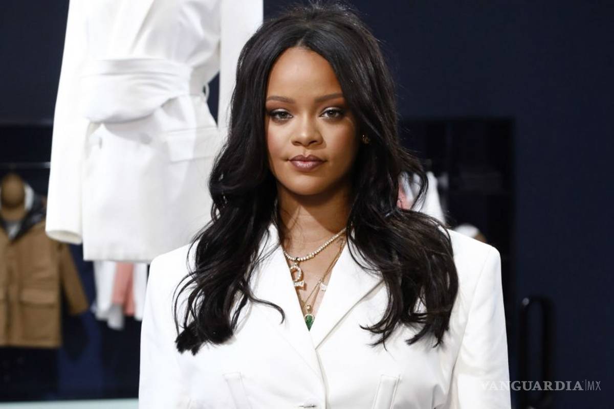 'Es más fácil obtener un rifle que una visa': Rihanna 'explota' contra Trump en redes