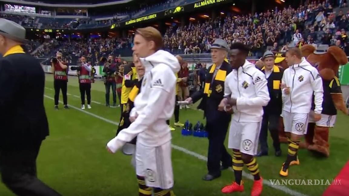El increíble gesto de un equipo de Suecia con su afición (video)