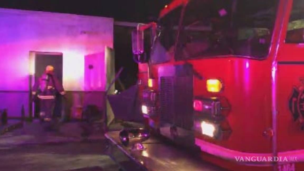 Incendio en carpintería del centro de Saltillo deja una persona sin vida