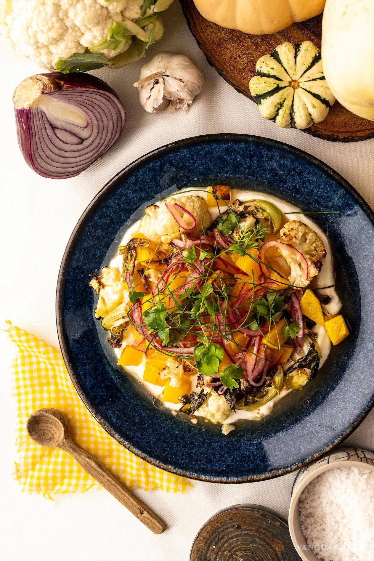 $!Las verduras al horno, acompañadas de yogur.
