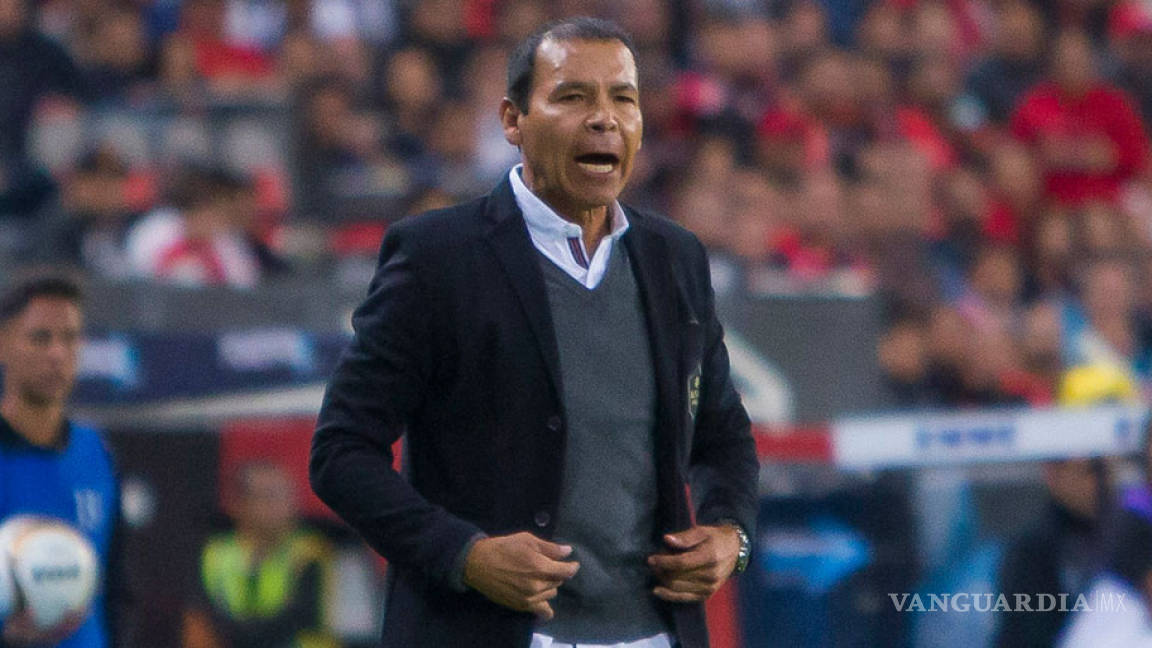 El 'Profe' Cruz vuelve a la Liga MX y será el técnico del Necaxa