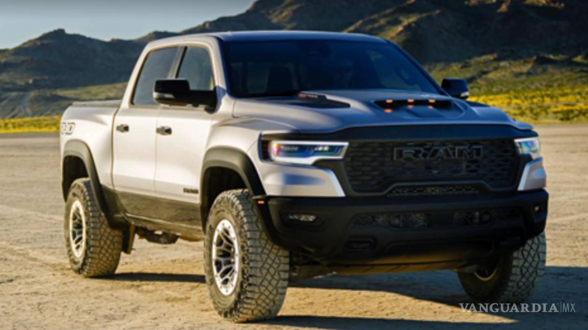 Con el máximo poder de un motor Hurricane, llega la nueva Ram 1500 RHO 2025