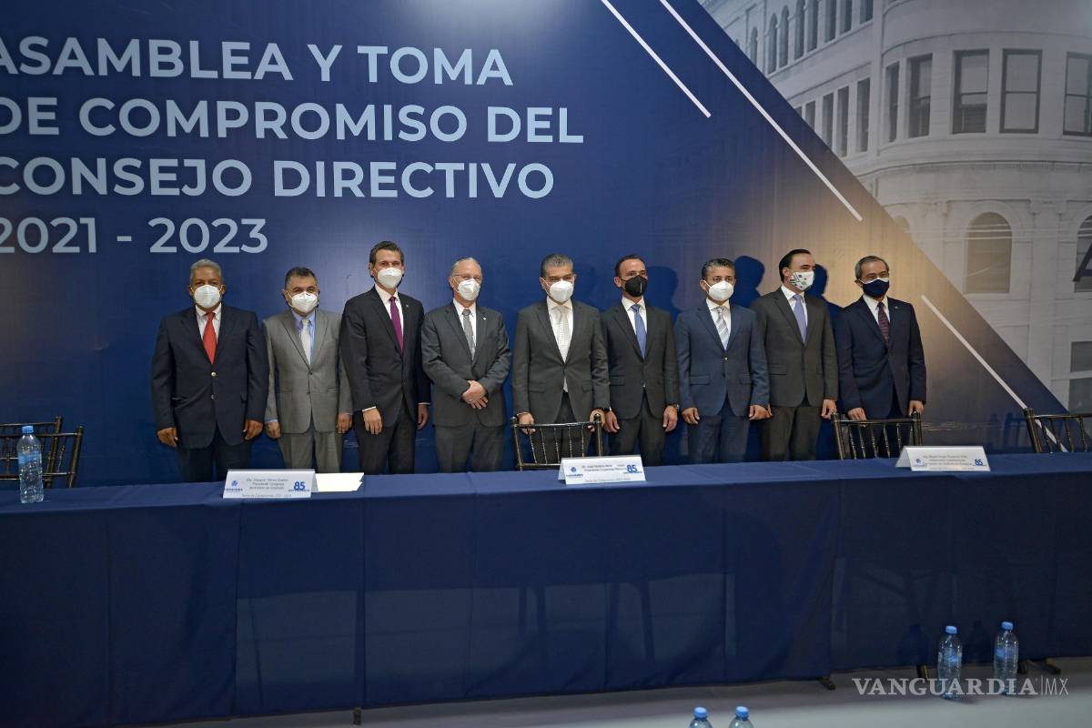 Insisten en comprar vacunas para trabajadores