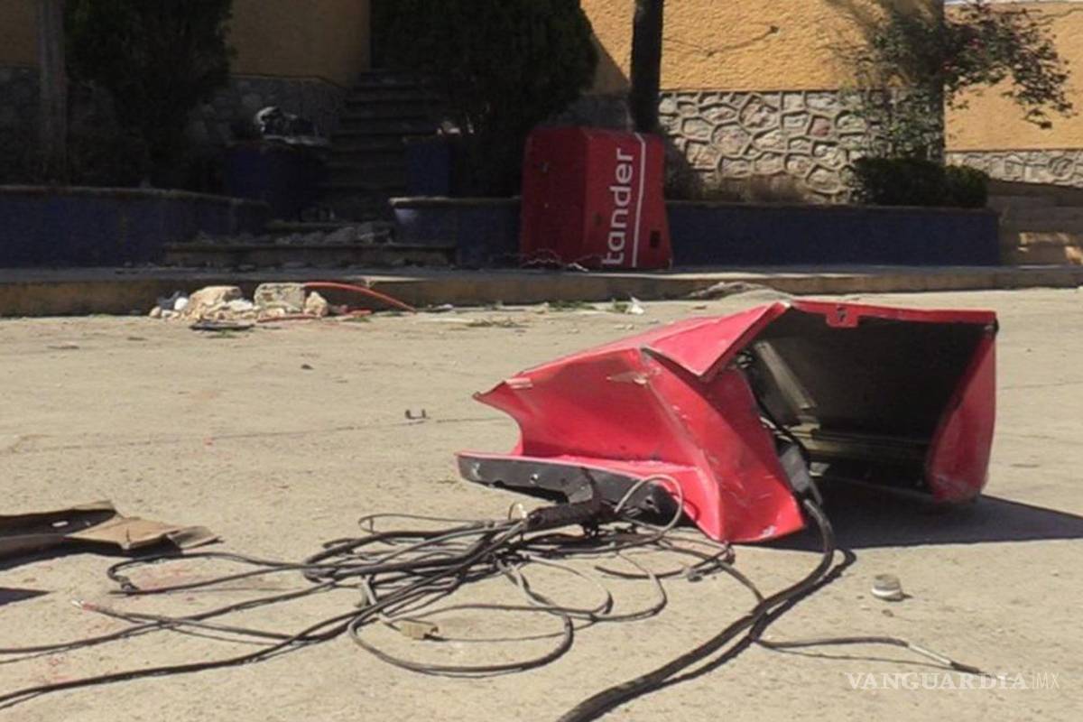En Hidalgo arrancan cajero automático ¡con tractocamión!