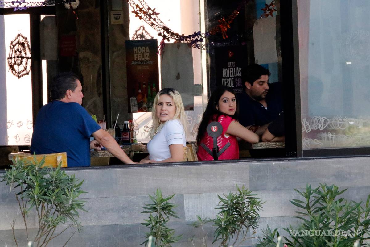 A punto del semáforo rojo y con la gente en las calles, piden a ciudadanos extremar medidas