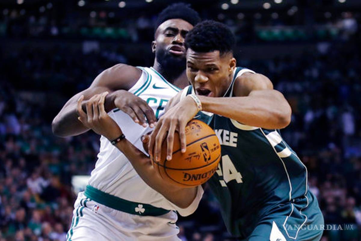 Bucks inician temporada con victoria sobre Celtics