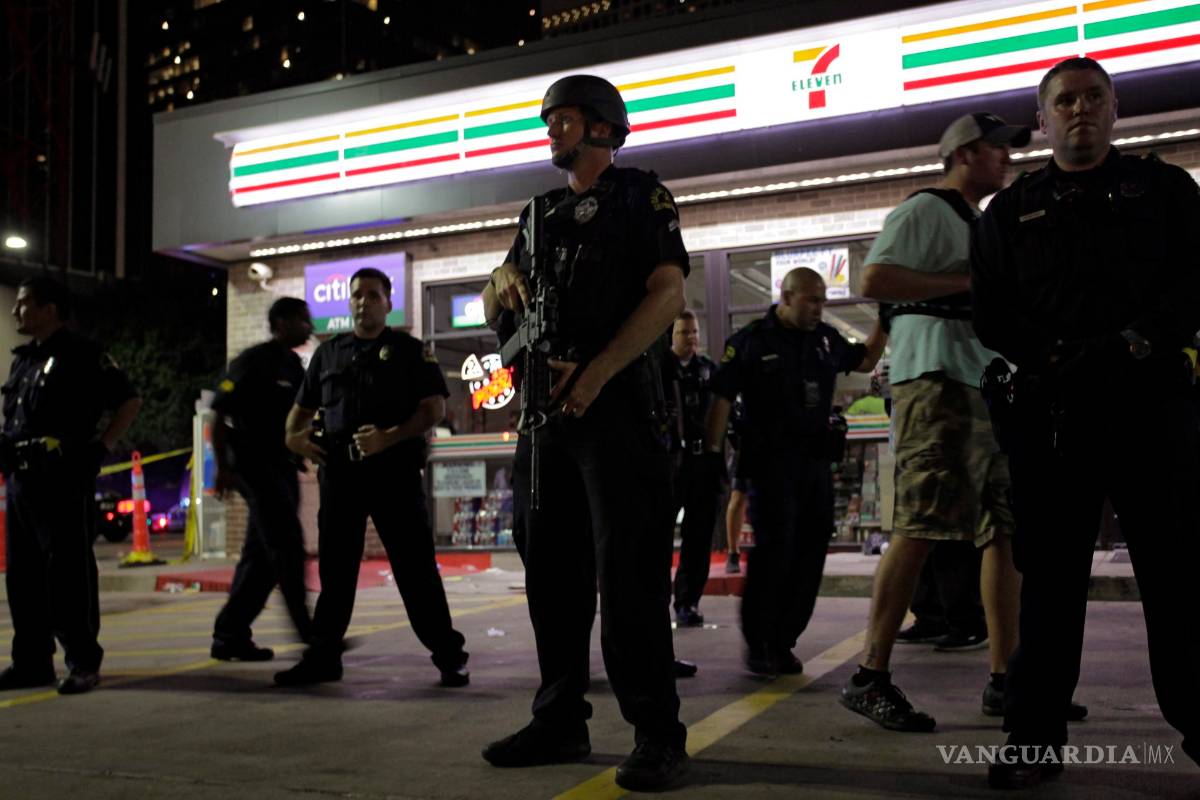 Policía encuentra material para fabricar bombas en casa del sospechoso de Dallas