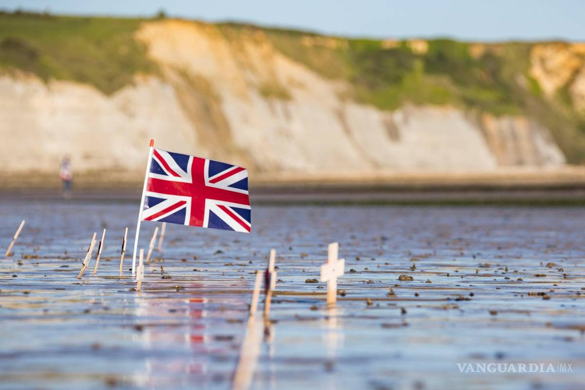 $!Minuto de silencio por los soldados caídos en Normandía