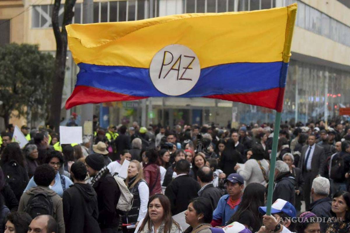 Piden acelerar reinserción de exguerrilleros