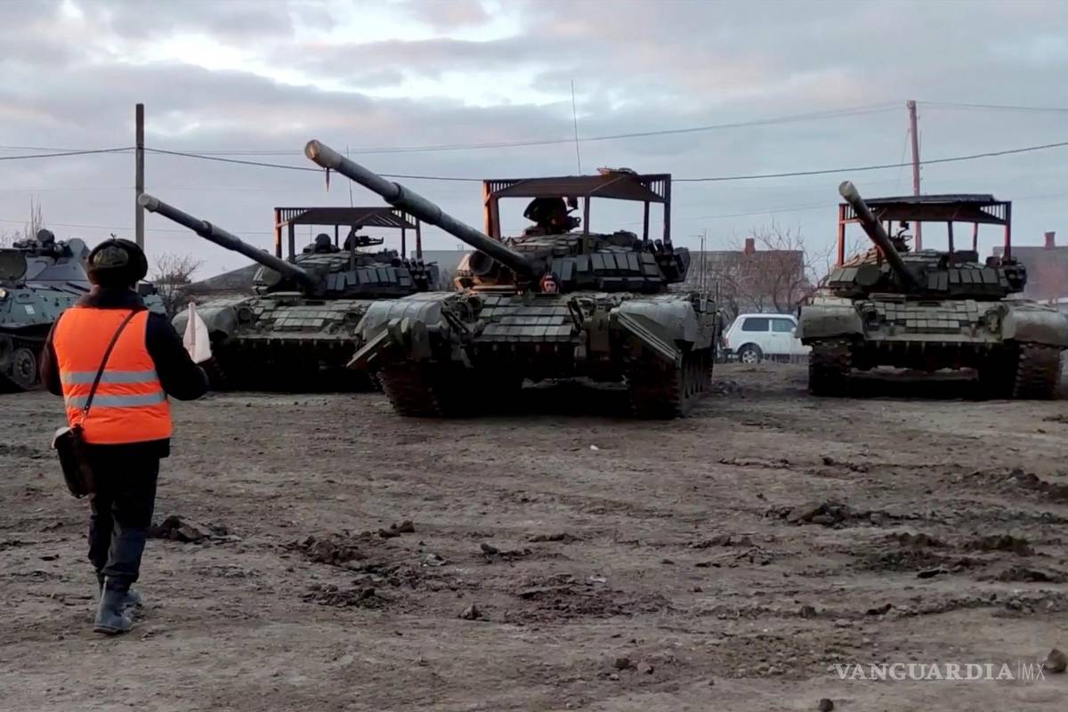 Rusia retira tropas cerca de la frontera con Ucrania