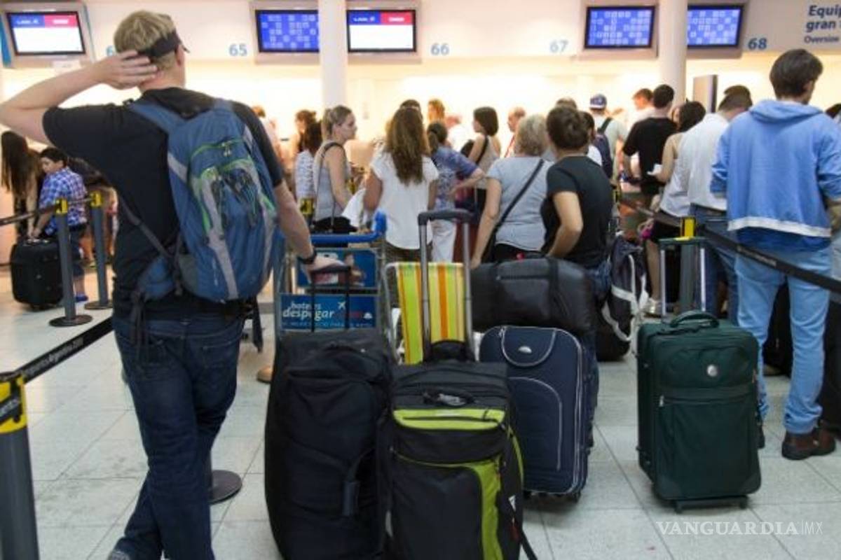 Deben aerolíneas informar de indemnización por demoras