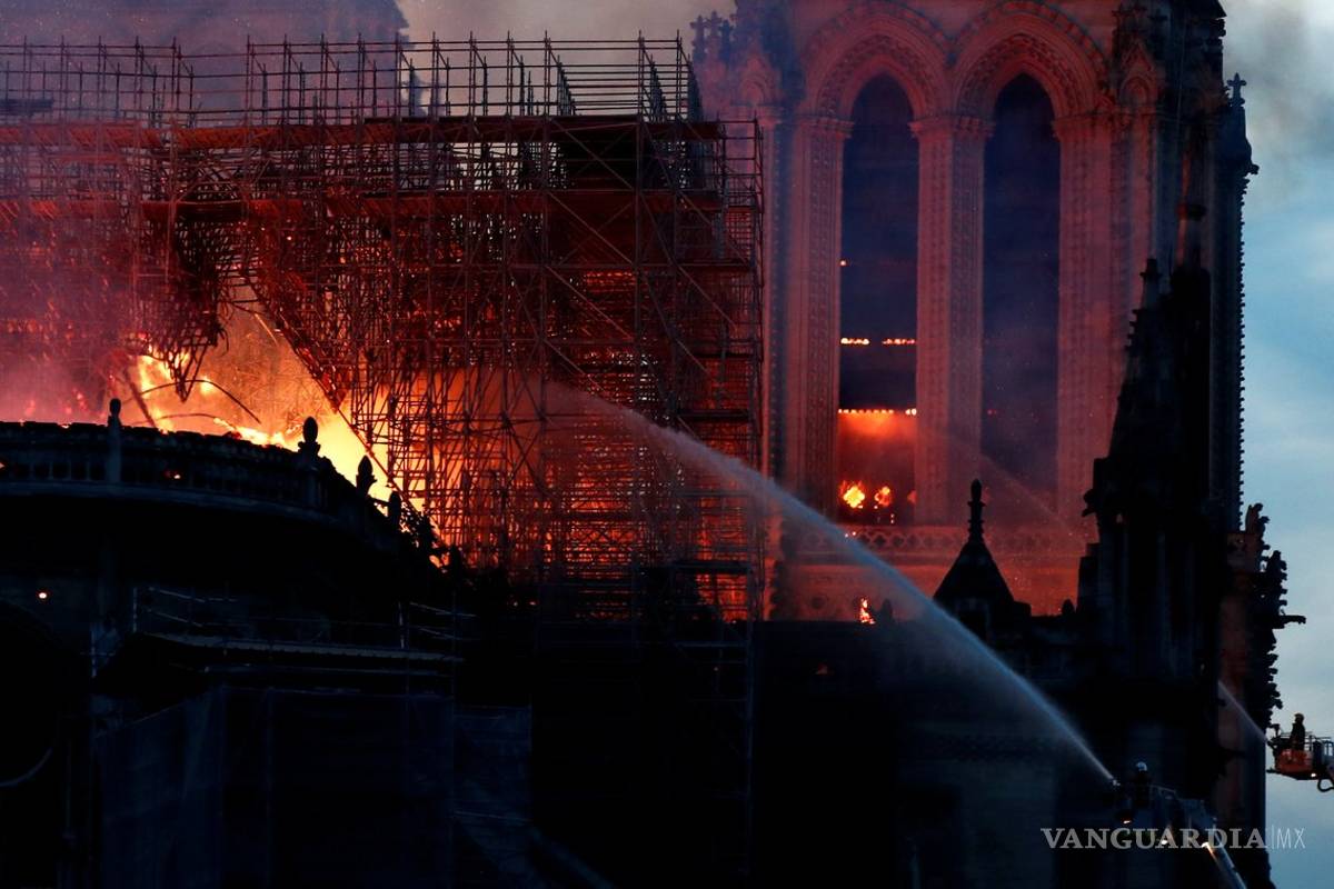 Incendio en Notre Dame, una desgracia para el arte: AMLO