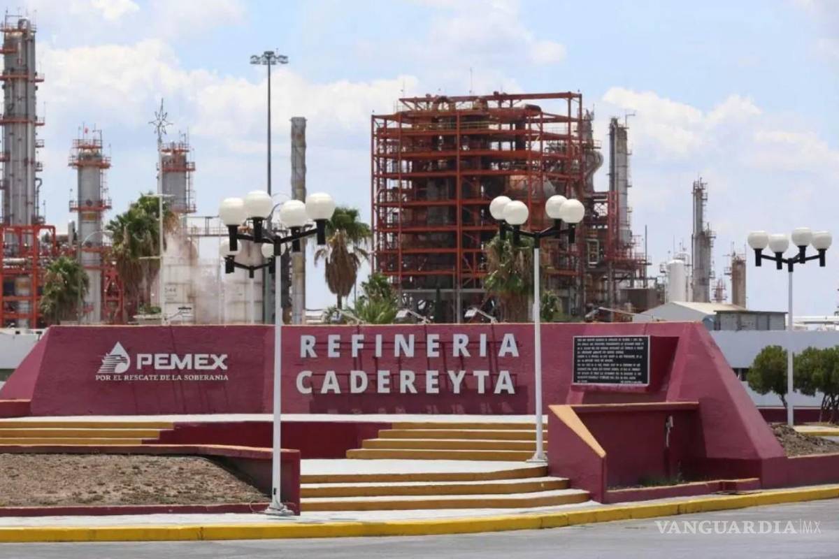 Defiende AMLO la refinería de Cadereyta ante peticiones de cierre por contaminación