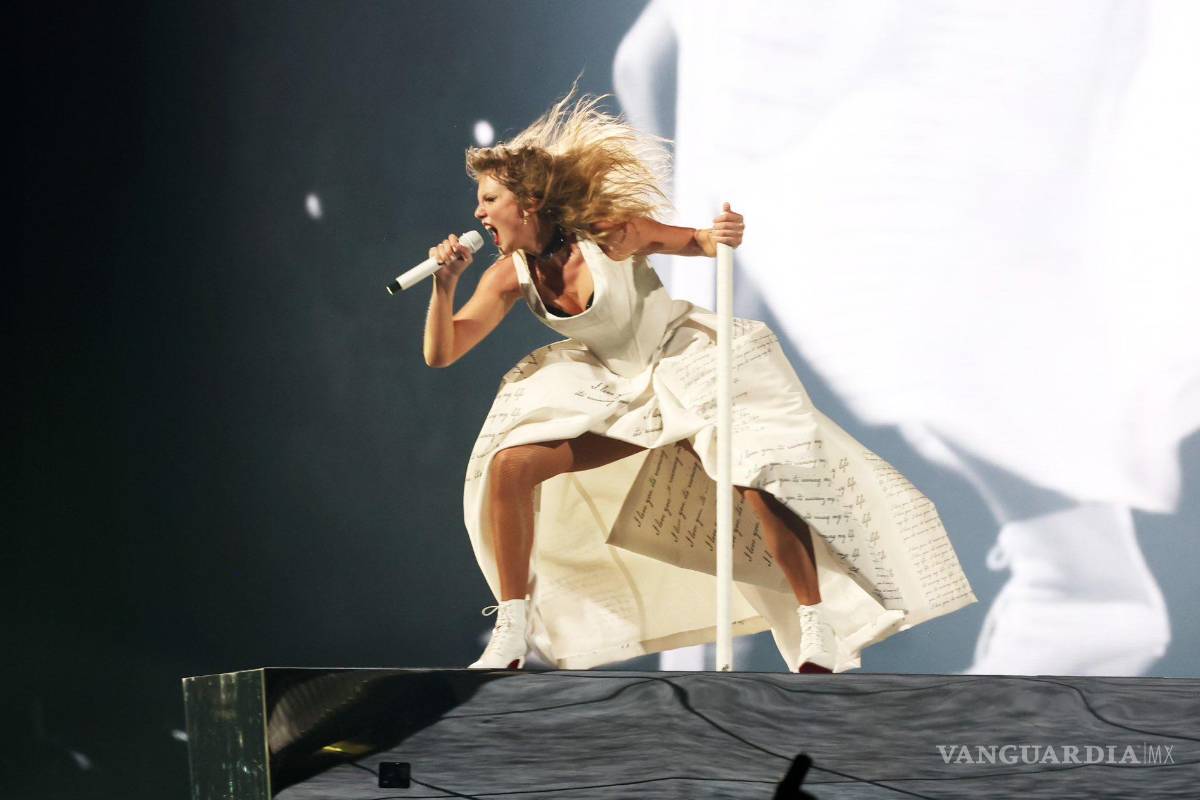 ¿Más barato? Fans de Taylor Swift prefieren viajar a Europa para verla que pagar los ‘altos costos’ en EU
