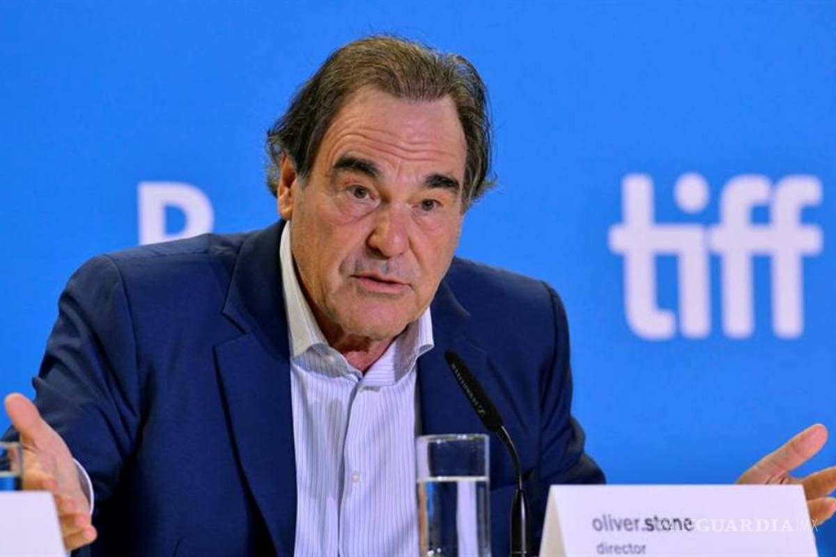 $!Oliver Stone lanza duras críticas hacia Obama en estreno de “Snowden”