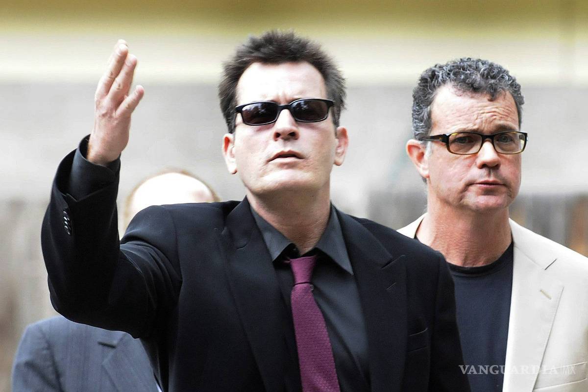 Charlie Sheen anunciará mañana que es portador del VIH