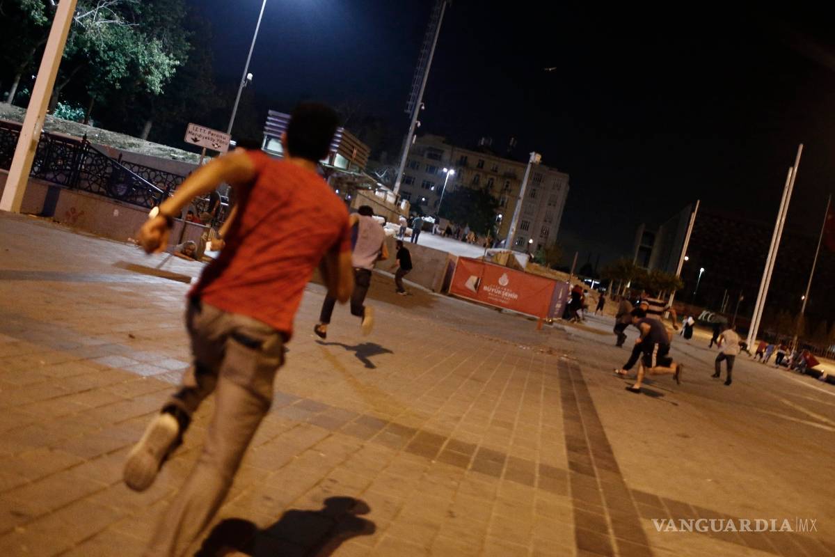 $!265 muertos, entre ellos 104 golpistas, el saldo del fallido golpe de estado en Turquía