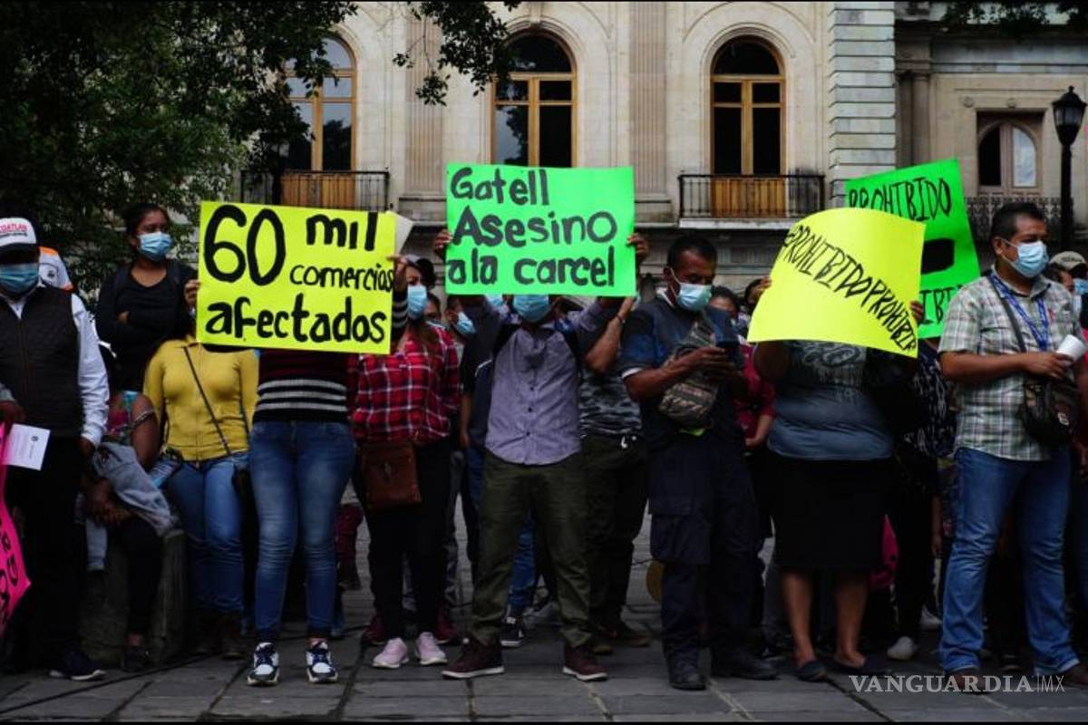 Protestan en Oaxaca contra ley que prohíbe venta de &quot;comida chatarra&quot;
