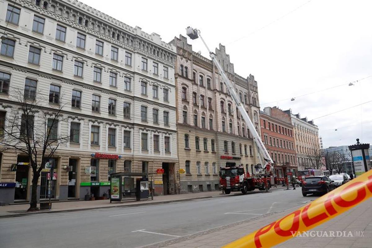Incendio en un hostal en Letonia deja ocho muertos