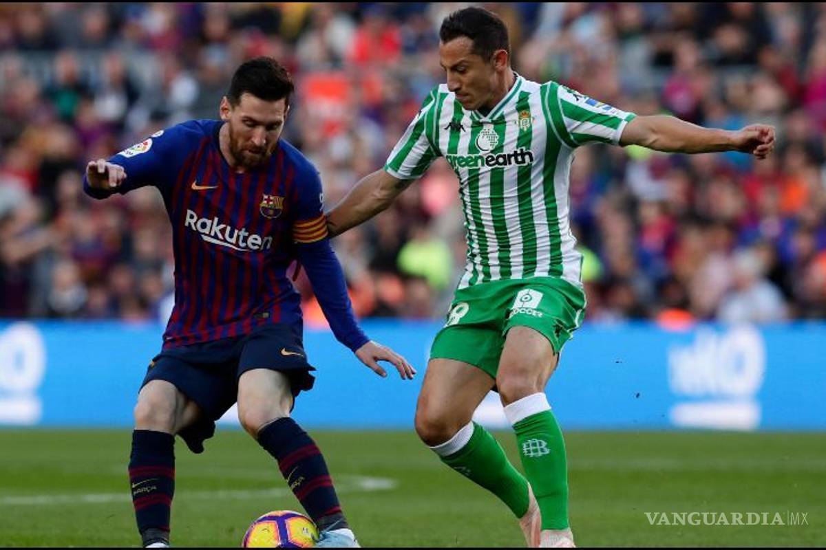 Los tres equipos que buscar repatriar a Guardado en el verano