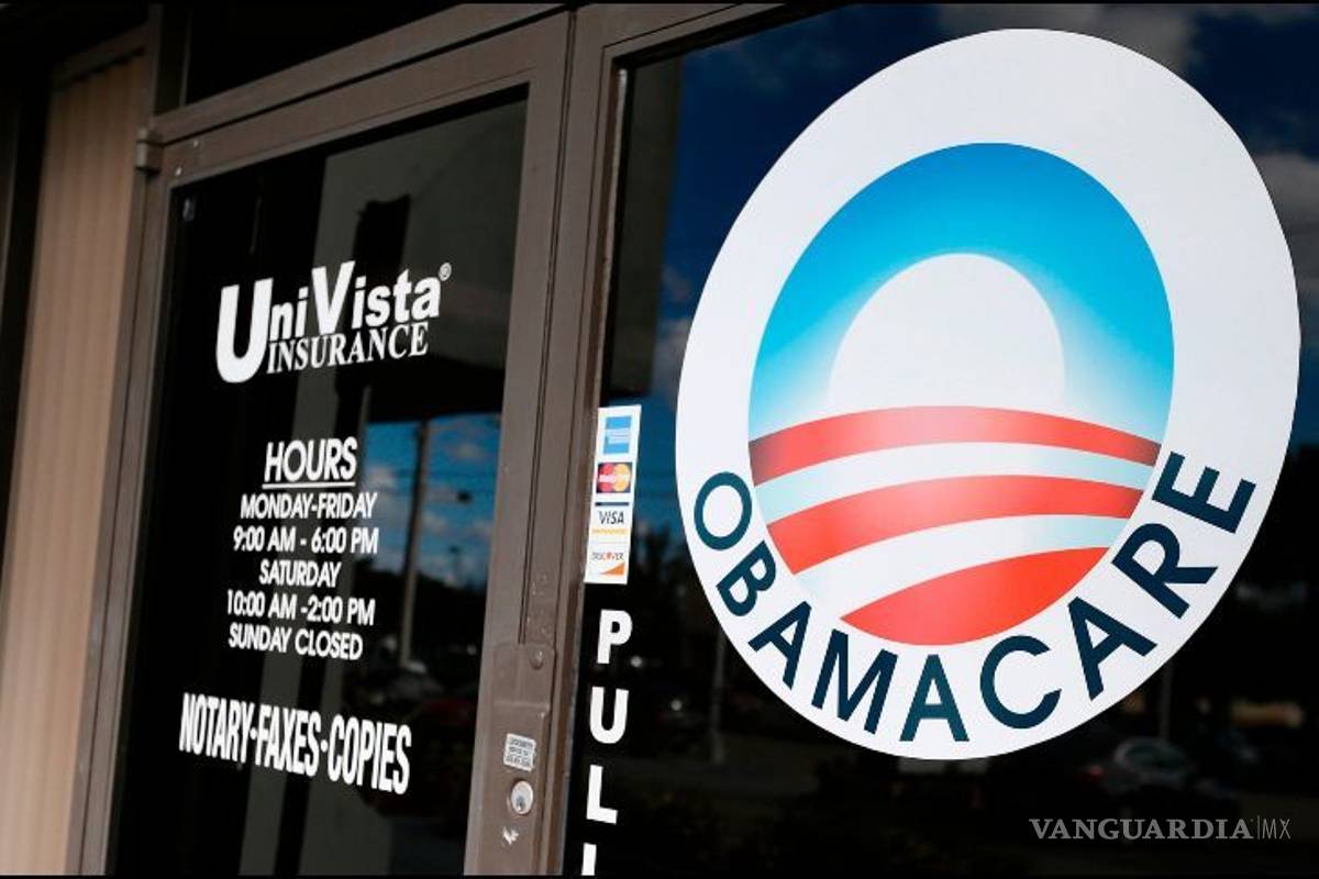 Trump celebra inconstitucionalidad de 'Obamacare'