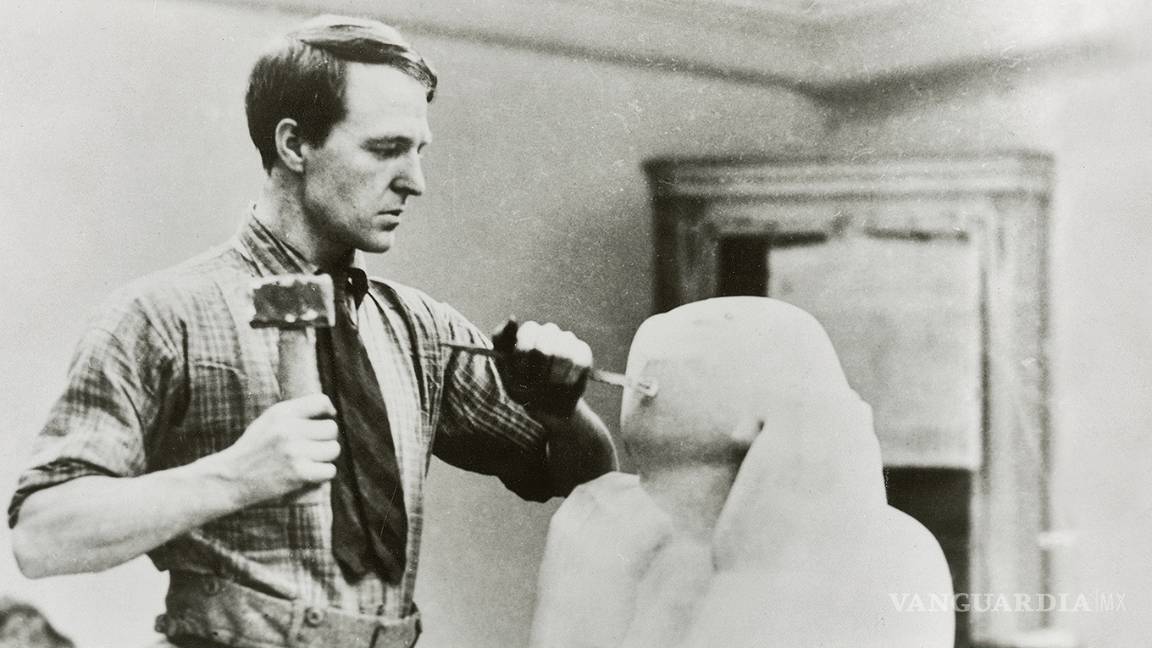 $!"Becoming Henry Moore", muestra la evolución del artista