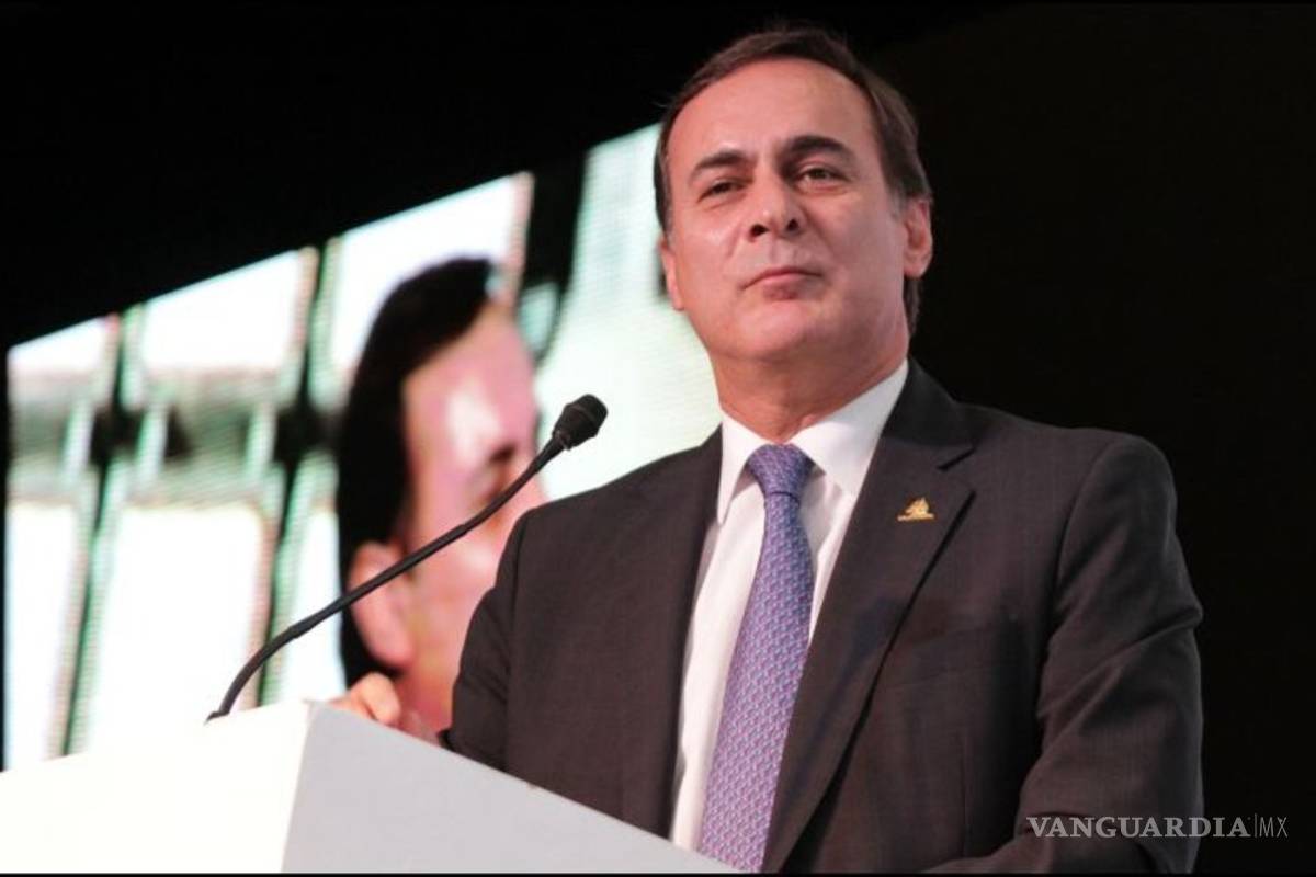 Baja calificación de Fitch Ratings a Pemex contaminaría la economía: Coparmex