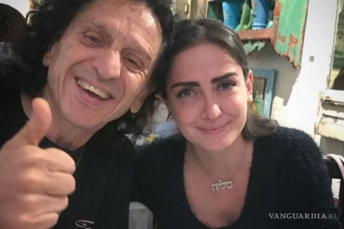 Alex Lora pide una disculpa a AMLO por los comentarios de su hija Celia Lora