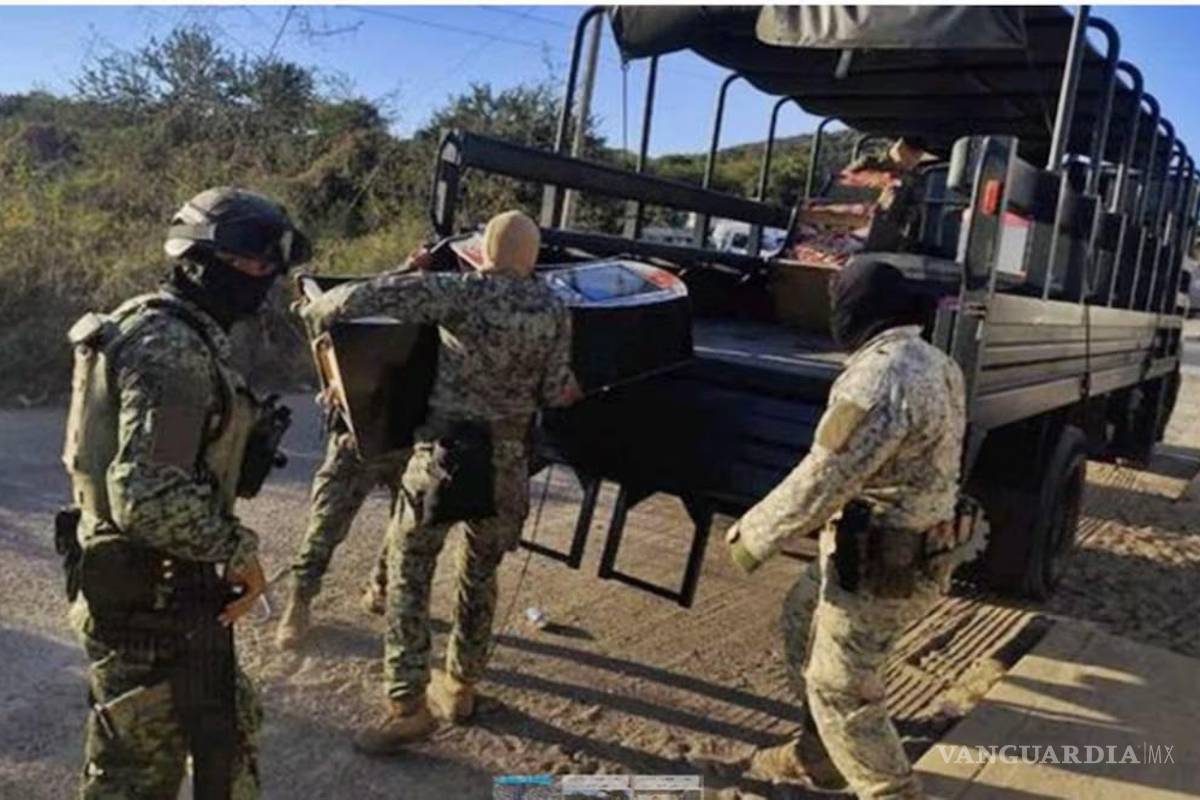 Ejército asegura artefactos explosivos, tragamonedas y detiene a un hombre armado en operativos en Sinaloa